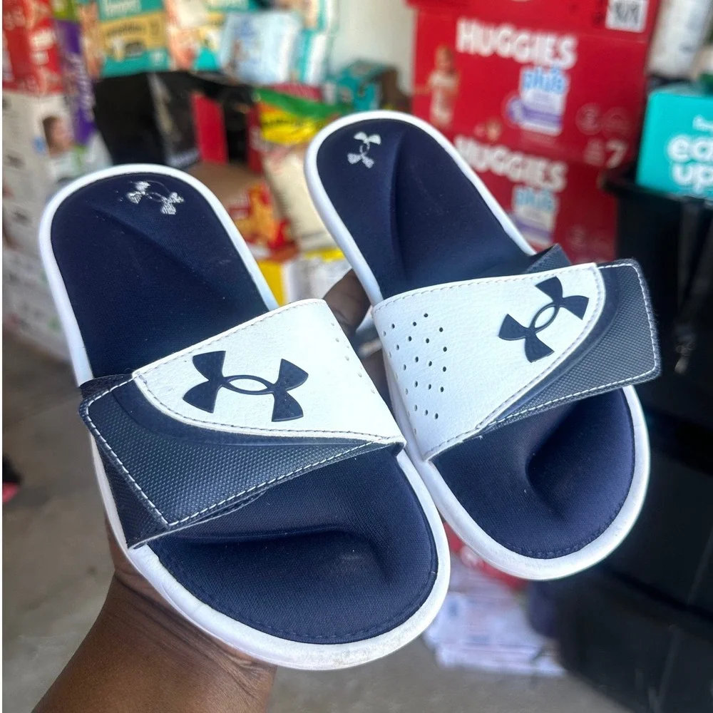 Under Armour Ignite VI Little Kids Slide Sandals Size 2Y Navy Blue White Shoes